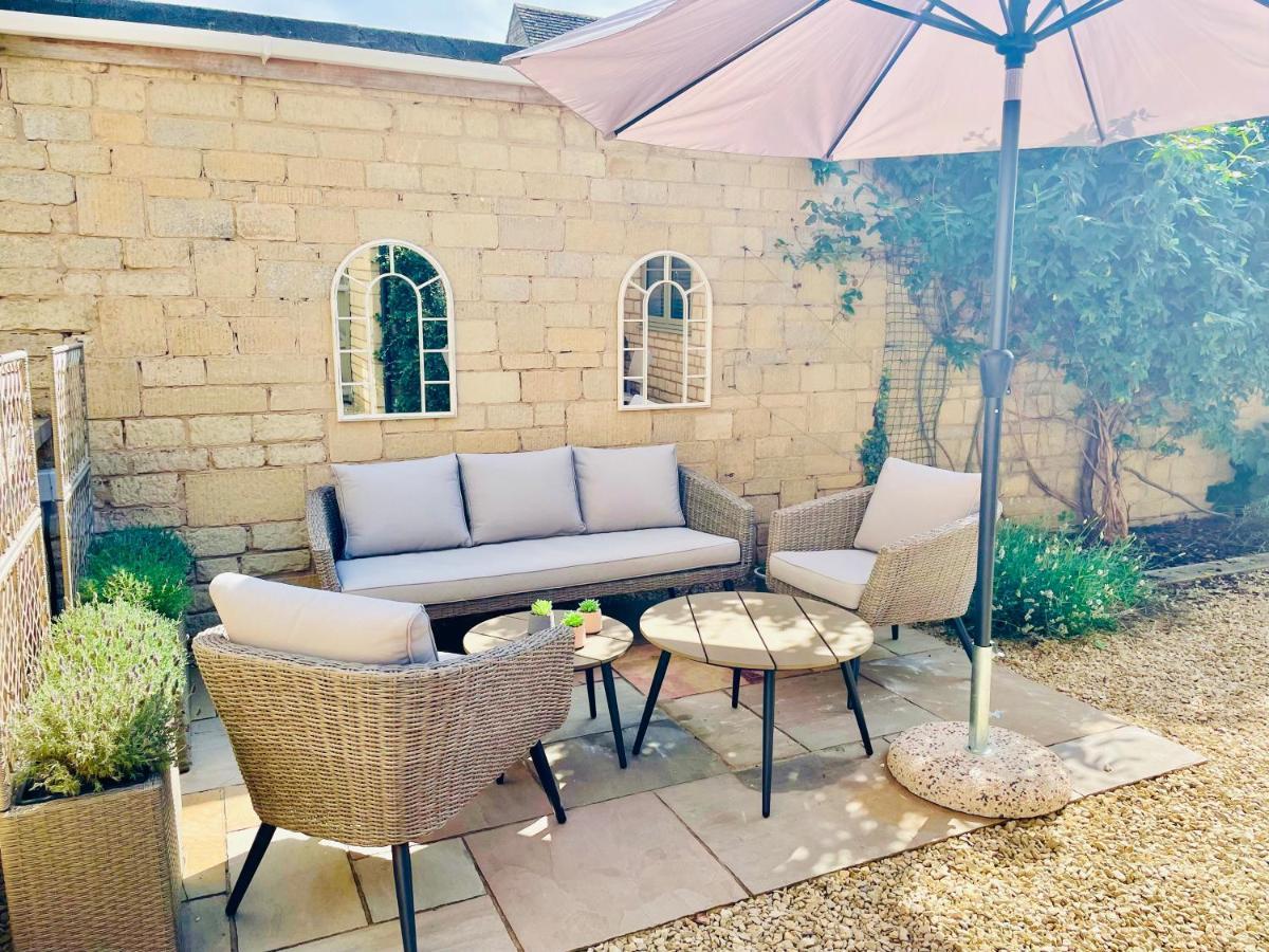 Lavender Lodge Bourton Екстериор снимка