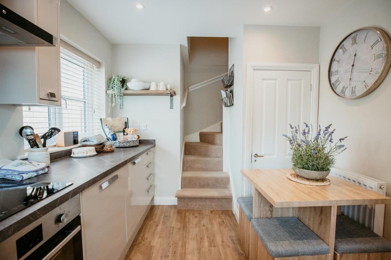 Lavender Lodge Bourton Екстериор снимка